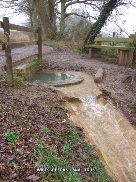 Triangle Spillweir (3).JPG