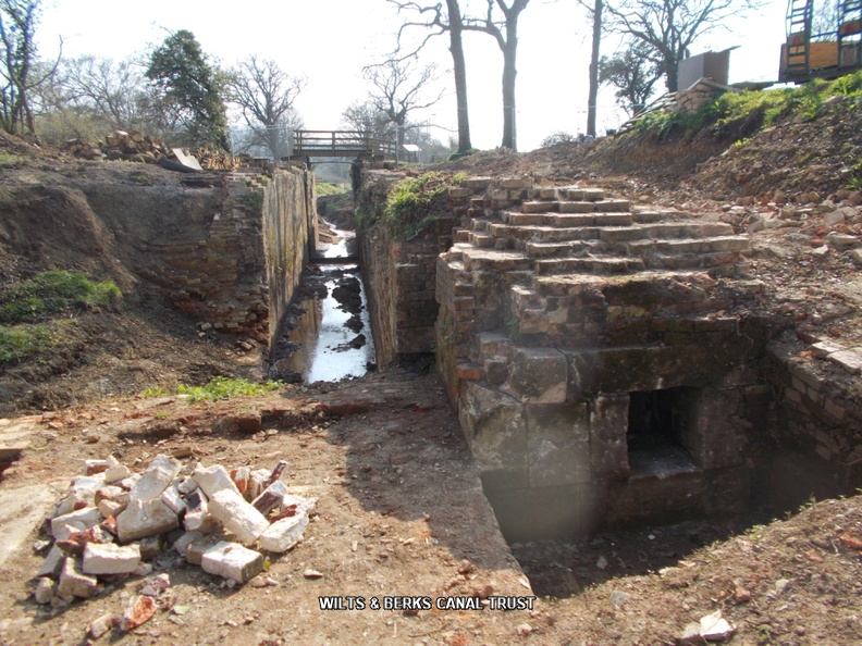 Pewsham_lock_restoration_2_1000[1].jpg