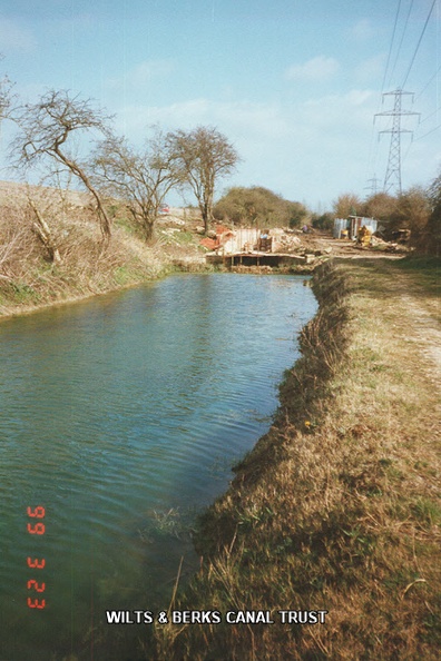 N. Wilts towards Moulden lock.jpg