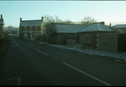 028 Hope House  weighbridge  A420 Dauntsey Jan 1979