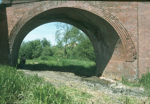 105 M SWJ bridge Kingshill June 1978