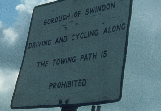 124 Tow path sign near Milton Road bridge 1977