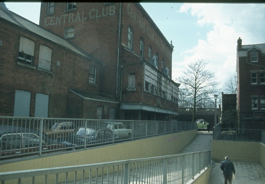 127 Towards Milton Road bridge