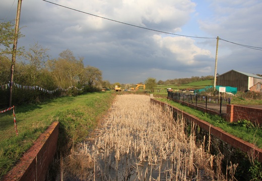 Dauntsey 14-04-12 JM 1000