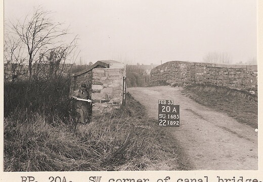 Man with a stick SU1685 20A