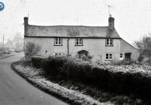 047550E (236 visits) Image credit: RCHS. 1962, Wharf buildings, Cricklade. 047550E