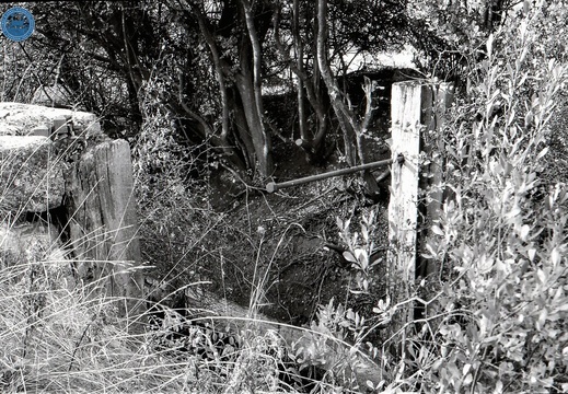 048644E (304 visits) Image credit: RCHS. 1964, "Remains of Chaddington Lock." "Brickwork partly dismantled""" 048644E