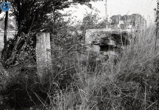 048643E (302 visits) Image credit: RCHS. 1964, Remains of Chaddington Lock. 048643E