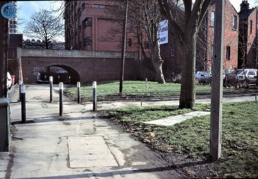 074639E (124 visits) Image credit: RCHS. c1980's, Swindon, Milton road bridge, looking east 074639E