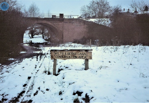 074634E (135 visits) Image credit: RCHS. c1980's, Swindon, skew railway bridge looking north
074634E