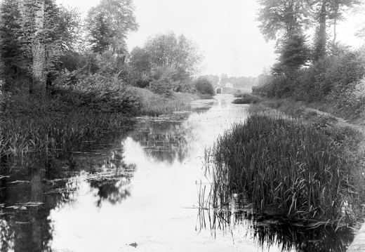 Tom Reveley WANVD: 2019.12.11 (208 visits) c1900, Standing at Lime Kiln lock looking towards Grove Top Lock, Photograghed by Tom Reveley, Copyr... Tom Reveley WANVD: 2019.12.11